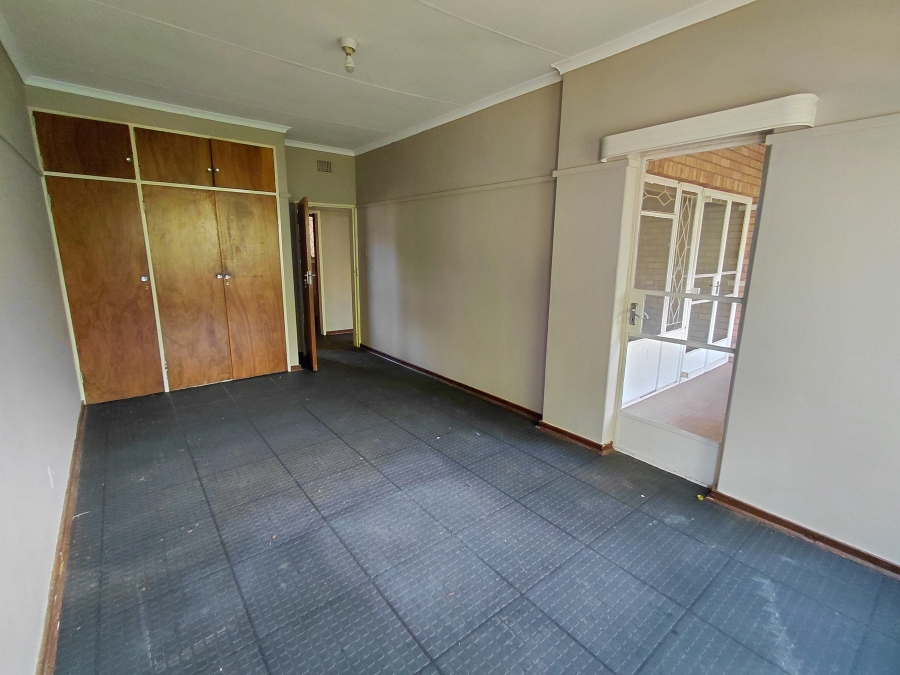 To Let 1 Bedroom Property for Rent in Adamayview North West